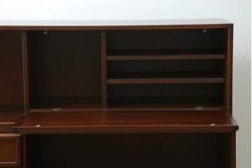 和製ヴィンテージ　チーク材　北欧家具のようなスタイリッシュさが魅力的なサイドボード　(R-050712)