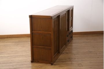 中古　美品　総ニレ無垢材　網代風のデザインが和の趣を高める水屋箪笥サイドボード(収納棚、戸棚、キャビネット)(R-050714)