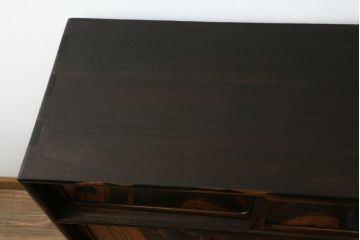 和製アンティーク　黒柿材の独特な杢目が目を引く茶箪笥(収納棚、戸棚、キャビネット)(R-050716)