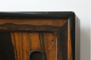 和製アンティーク　黒柿材の独特な杢目が目を引く茶箪笥(収納棚、戸棚、キャビネット)(R-050716)