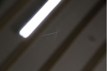 中古　輪島塗　吠木正樹作　ガラス天板付き　繊細な松模様が優しい雰囲気を醸しだす座卓(ローテブル)(R-050718)