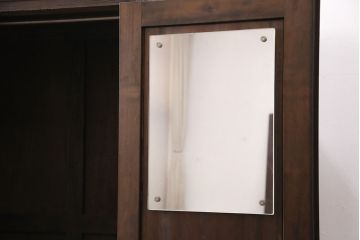 中古　伝統工芸　軽井沢彫り　大輪の花を咲かせる牡丹が美しい!品のある佇まいが魅力のワードローブ(洋服タンス)(R-050719)