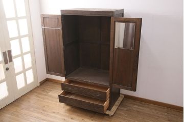 中古　伝統工芸　軽井沢彫り　大輪の花を咲かせる牡丹が美しい!品のある佇まいが魅力のワードローブ(洋服タンス)(R-050719)