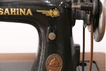 ジャンク品　ASAHINA社　お洒落なアンティーク空間を演出するミシンテーブル(ミシン台、ディスプレイ、工業用ミシン)(R-050724)