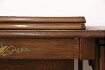 ジャンク品　ASAHINA社　お洒落なアンティーク空間を演出するミシンテーブル(ミシン台、ディスプレイ、工業用ミシン)(R-050724)