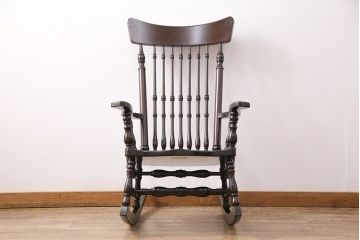 中古　美品　松本民芸家具　落ち着きのあるくつろぎの時間を過ごせるロッキングチェア(アームチェア、板座チェア、揺り椅子)(定価約23万円)(R-050725)