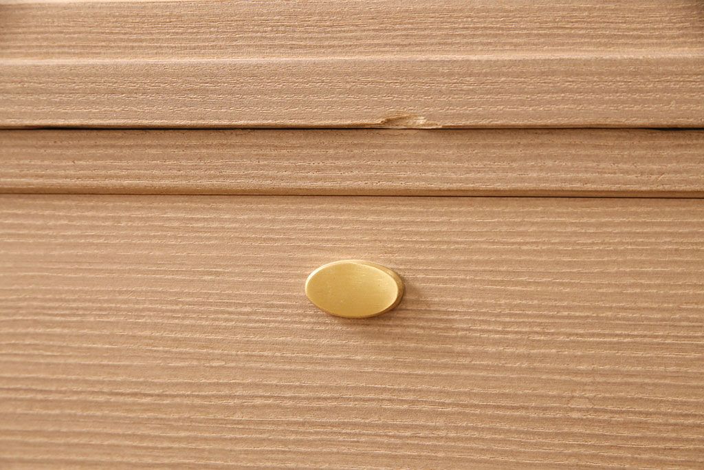 中古　和歌山県紀州　伝統工芸士・中田静夫作　金色の金具が煌びやかな印象を与える加茂総桐箪笥(総桐たんす、総桐箪笥、胴丸)(定価約120万円)(R-050726)