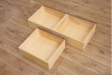 中古　北海道民芸家具　ペイント仕上げ限定　和・洋どちらの空間にも合わせやすいサイドボード(キャビネット、収納棚、戸棚)(R-050731)