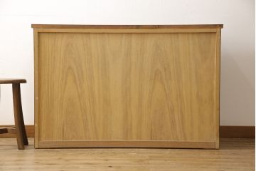中古　国産　民芸家具　上質な和の空間づくりに活躍する桐箪笥(衣装箪笥、和タンス、桐たんす)(R-050733)