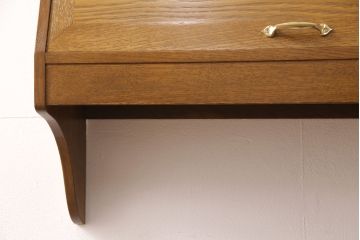 【オーダー注文・受注生産商品】ナチュラルや北欧テイスト、カントリースタイルにおすすめ!アンティーク風のおしゃれなデザインで、洋風のお部屋にも自然に溶け込みます。上下開閉式でサイズもコンパクト、壁掛け式でスペースを有効活用できます。お客様のご希望に合わせたオーダーも可能。大切な家族のために次世代につなぐ、ラフジュ工房オリジナルのお仏壇(小型仏壇、手作り仏壇)(R-050741)