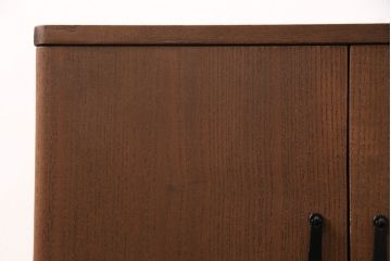【オーダー注文・受注生産商品】どんなインテリアにも合わせやすい、シンプルでモダンなデザイン!幅広い世代の方におすすめの置型仏壇です。前開きの扉はスペースを最大限に有効活用し、サイズもコンパクトに。お客様のご希望に合わせたオーダーも可能。大切な家族のために次世代につなぐ、ラフジュ工房オリジナルのお仏壇(小型仏壇、手作り仏壇)(R-050744)
