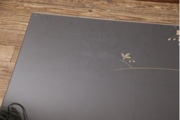 中古　山本幸三郎作　輪島塗　ガラス天板付き　紅葉と桜の図　和の情緒あふれる座卓(ローテーブル)(R-050753)