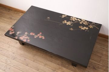 中古　山本幸三郎作　輪島塗　ガラス天板付き　紅葉と桜の図　和の情緒あふれる座卓(ローテーブル)(R-050753)