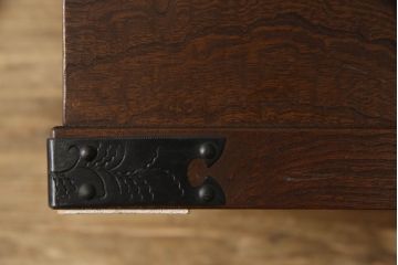 和製ヴィンテージ　岩谷堂箪笥　南部鉄器の飾り金具が上質な雰囲気を高める木製火鉢(長火鉢、関西火鉢、囲炉裏、座卓、ビンテージ)(R-050757)