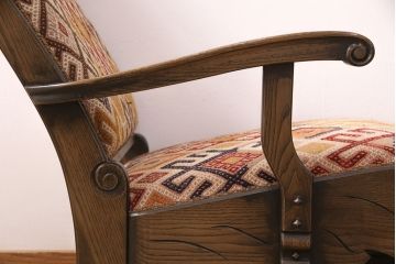 中古　美品　神戸洋家具　ニレ材と和柄のファブリックが温かい雰囲気を醸し出すカウチソファ(1人掛け、アームソファ、長椅子)(定価約45万円)(R-050760)