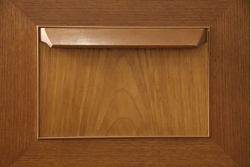 ビンテージ家具　イギリスヴィンテージ　チーク材　Stonehill(ストーンヒル)製　温かみのある空間を演出するサイドボード(サイドキャビネット、リビングボード)(R-050761)