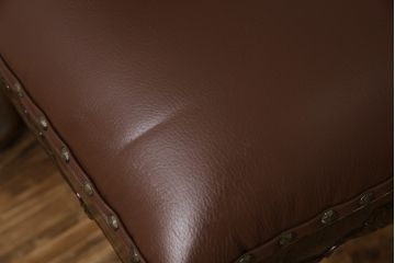 中古　極美品　タガヤサン　三越百貨店取扱い　細かな彫刻が見事な存在感のある本革チェア(ダイニングチェア、椅子)(R-050762)