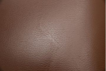 中古　極美品　タガヤサン　三越百貨店取扱い　細かな彫刻が見事な存在感のある本革チェア(ダイニングチェア、椅子)(R-050762)
