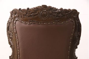 中古　極美品　タガヤサン　三越百貨店取扱い　細かな彫刻が見事な存在感のある本革チェア(ダイニングチェア、椅子)(R-050764)