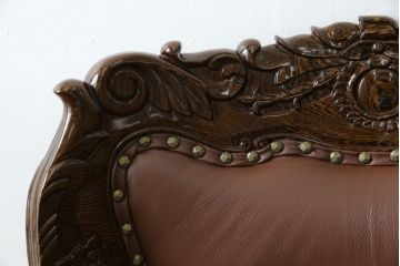 中古　極美品　タガヤサン　三越百貨店取扱い　細かな彫刻が見事な本革アームチェア(ダイニングチェア、椅子)(定価約36万円)(R-050765)