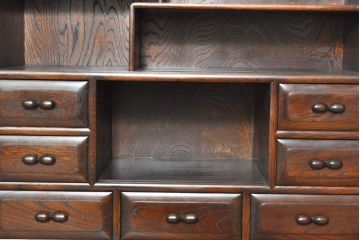 中古　美品　工芸家具　ケヤキ材　漆塗り　しっとりとした佇まいの上品な茶箪笥(定価37万円)(飾り棚、収納棚)(R-050766)