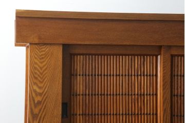 新品　未使用　在庫品　民芸家具　特大サイズ!　ニレ無垢材　和の空間作りに活躍する重ね9尺水屋箪笥(九尺水屋、サイドボード、和箪笥、収納棚)(R-050778)