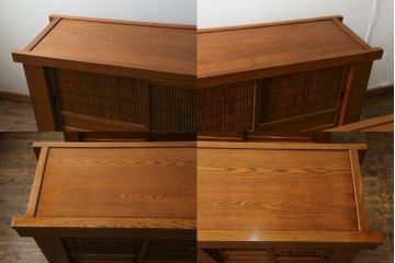新品　未使用　在庫品　民芸家具　特大サイズ!　ニレ無垢材　和の空間作りに活躍する重ね9尺水屋箪笥(九尺水屋、サイドボード、和箪笥、収納棚)(R-050778)