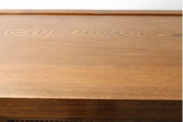 新品　未使用　在庫品　民芸家具　特大サイズ!　ニレ無垢材　和の空間作りに活躍する9尺水屋箪笥・下(九尺水屋、サイドボード、和箪笥、収納棚)(R-050780)