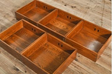 新品　未使用　在庫品　民芸家具　特大サイズ!　ニレ無垢材　和の空間作りに活躍する9尺水屋箪笥・下(九尺水屋、サイドボード、和箪笥、収納棚)(R-050780)