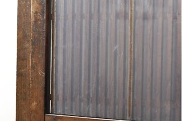 和製アンティーク　ヒノキ材・ケヤキ材　金網付き　和の風情を醸し出す格子くぐり戸(蔵戸、建具、引き戸、格子戸、マス目、升目)(R-050782)