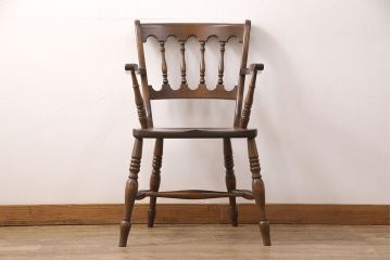 中古　松本民芸家具　背もたれのお洒落なデザインが目を惹くA型ワイコムアームチェア(椅子、ダイニングチェア)(R-050789)