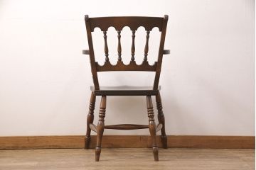中古　松本民芸家具　背もたれのお洒落なデザインが目を惹くA型ワイコムアームチェア(椅子、ダイニングチェア)(R-050790)