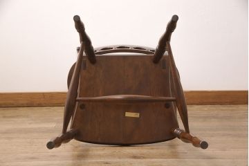 中古　松本民芸家具　背もたれのお洒落なデザインが目を惹くA型ワイコムアームチェア(椅子、ダイニングチェア)(R-050790)