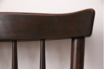 中古　北海道民芸家具　シンプルなデザインが取り入れやすいダイニングチェア(ウィンザーチェア、板座チェア、椅子、ウインザーチェア)(R-050791)