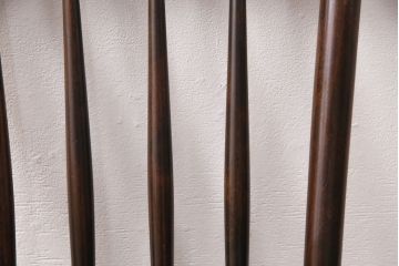 中古　北海道民芸家具　シンプルなデザインが取り入れやすいダイニングチェア(ウィンザーチェア、板座チェア、椅子、ウインザーチェア)(R-050791)
