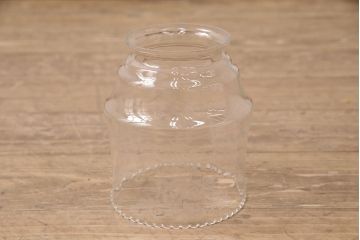 アンティーク照明　イギリスアンティーク　小さなフリルと花模様のすり加工が上品な雰囲気を高めるペンダントライト(吊り下げ照明、天井照明、シェード)(R-050799)