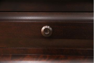 中古　北海道民芸家具　シックで落ち着いた空間づくりに活躍するローチェスト(ローボード)(R-050802)