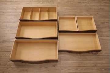 中古　DREXEL HERITAGE(ドレクセルヘリテイジ)　Touraine(ツーレイン)　マホガニー材　気品ある佇まいが魅力的なチェスト(引き出し)(R-050803)