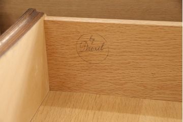 中古　DREXEL HERITAGE(ドレクセルヘリテイジ)　Touraine(ツーレイン)　マホガニー材　気品ある佇まいが魅力的なチェスト(引き出し)(R-050803)