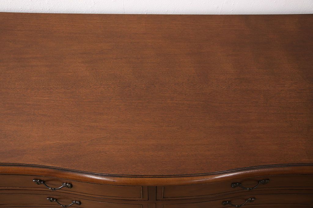 中古　DREXEL HERITAGE(ドレクセルヘリテイジ)　Touraine(ツーレイン)　マホガニー材　気品ある佇まいが魅力的なチェスト(引き出し)(R-050803)