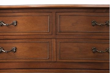 中古　DREXEL HERITAGE(ドレクセルヘリテイジ)　Touraine(ツーレイン)　マホガニー材　気品ある佇まいが魅力的なチェスト(引き出し)(R-050803)