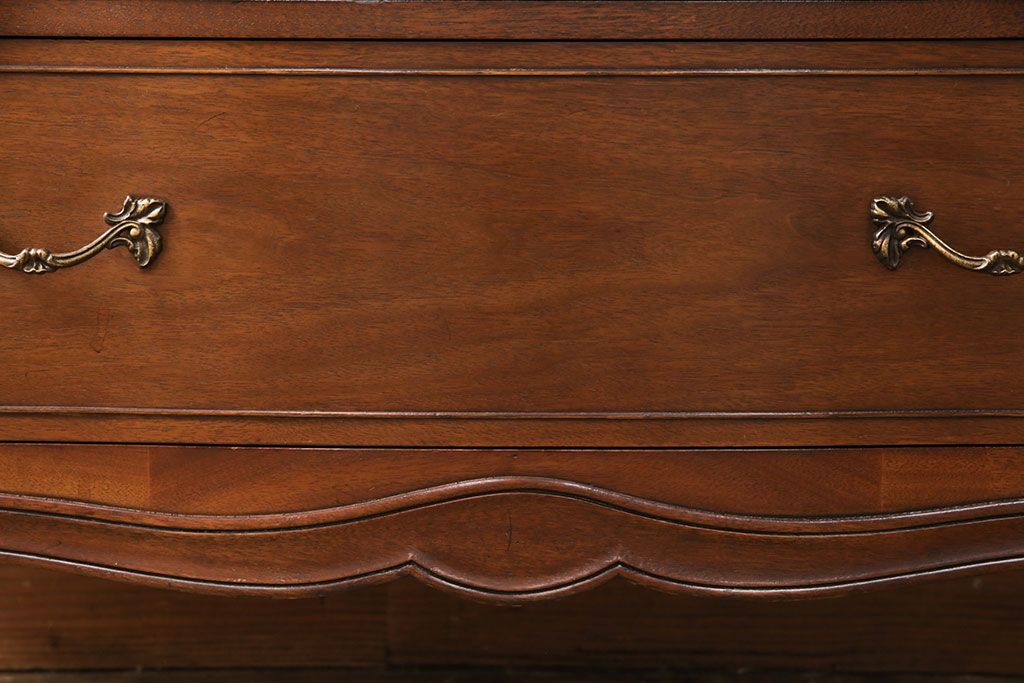 中古　DREXEL HERITAGE(ドレクセルヘリテイジ)　Touraine(ツーレイン)　マホガニー材　気品ある佇まいが魅力的なチェスト(引き出し)(R-050803)