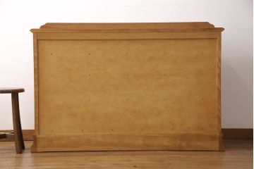 中古　極美品　横浜クラシック家具　ダニエル(Daniel)　温かみのある色合いと品のある佇まいが魅力のチェスト(サイドボード、引き出し)(定価約70万円)(R-050812)