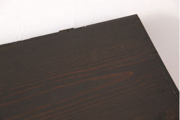 和製アンティーク　黒柿無垢材　立派な金具が目を引く収納棚(戸棚、キャビネット)(R-050813)