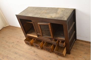 和製アンティーク　風情ある和の空間づくりにおすすめの四尺水屋箪笥サイドボード(食器棚、収納棚、キャビネット)(R-050815)