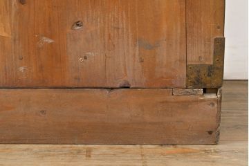 前面ケヤキ材　上品な金具が玉杢を引き立てる合わせ一間仙台箪笥(夫婦箪笥、衣装タンス、引き出し、チェスト)(R-050818)