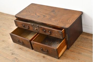 アンティーク家具　明治期　総ケヤキ材　希少!くっきりした木目が目を引く変わり型帳場箪笥(置き床、ローボード、ローチェスト、船箪笥、知工箪笥、引き出し)(R-050820)