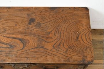 アンティーク家具　明治期　総ケヤキ材　希少!くっきりした木目が目を引く変わり型帳場箪笥(置き床、ローボード、ローチェスト、船箪笥、知工箪笥、引き出し)(R-050820)