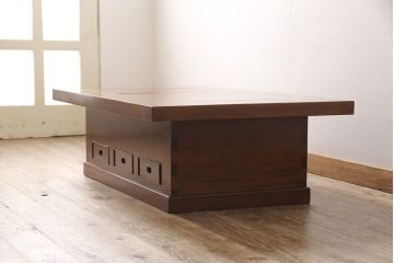 中古　総ケヤキ材　赤みがかった色合いが味わい深い関西火鉢(囲炉裏、長火鉢、座卓、ローテーブル)(R-050822)