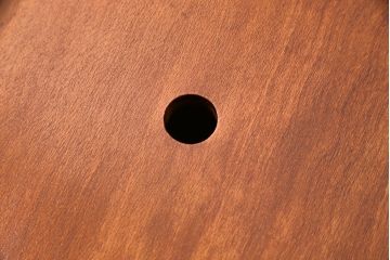 中古　総ケヤキ材　赤みがかった色合いが味わい深い関西火鉢(囲炉裏、長火鉢、座卓、ローテーブル)(R-050822)